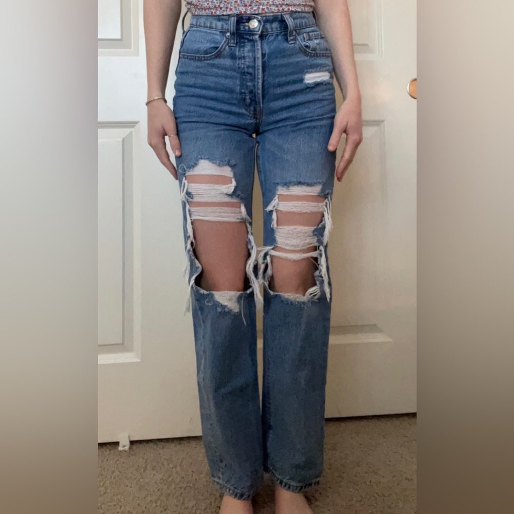 Aeropostale Jeans. Size 2. 90s baggy style. Great condition.